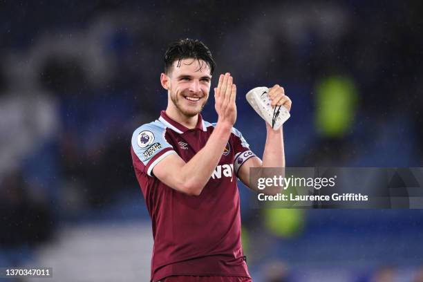 Declan Rice of West Ham United acknowledges the fans after the Premier League match between Leicester City and West Ham United at The King Power...