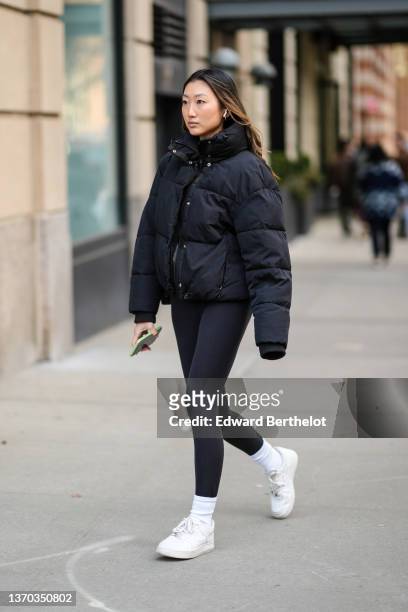 11,783 Black Leggings Street Style Stock Photos, High-Res Pictures