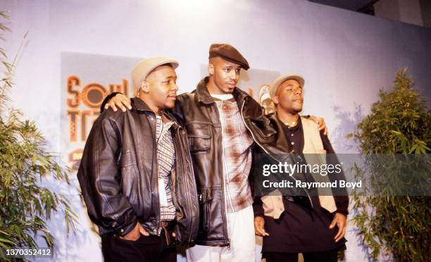 A Train Rappers 444 Soul Train 1995 Photos & High Res Pictures - Getty Images