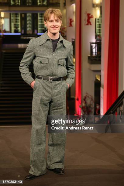 Actor Louis Hofmann attends the "Der Passfälscher" premiere during the 72nd Berlinale International Film Festival Berlin at Friedrichstadtpalast on...