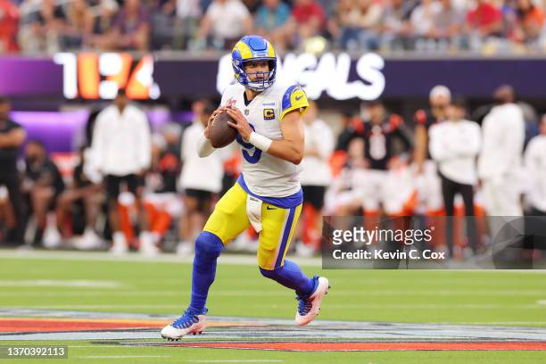 Matthew Stafford of the Los Angeles Rams looks to pass during the first half of Super Bowl LVI against the Cincinnati Bengals at SoFi Stadium on...