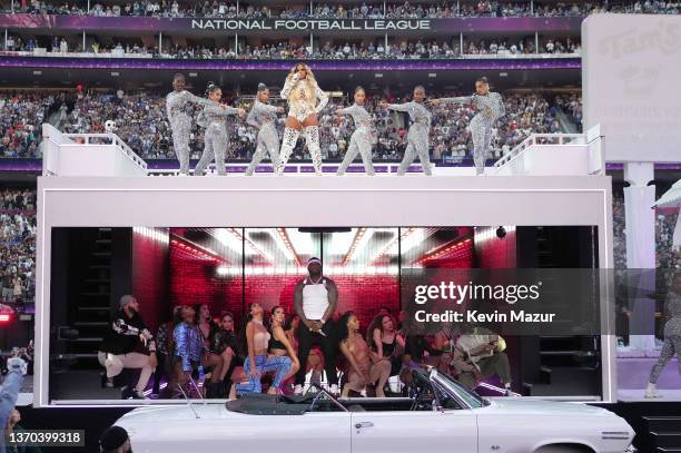 Mary J. Blige and 50 Cent perform onstage during the Pepsi Super Bowl LVI Halftime Show at SoFi Stadium on February 13, 2022 in Inglewood, California.