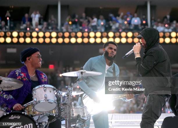 Anderson Pac Halftime Anderson Paak Photos and Premium High Res Pictures - Getty Images