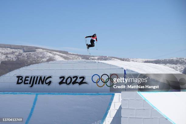 Katie Summerhayes of Team Great Britain performs a trick during the Women's Freestyle Skiing Freeski Slopestyle Qualification on Day 10 of the...