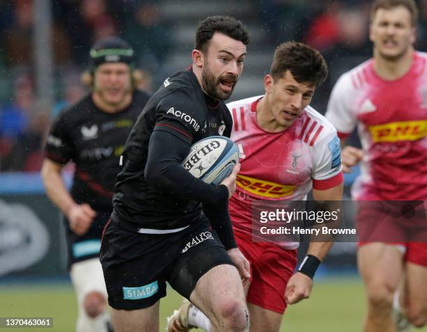 Dom Morris of Saracens in action during the Gallagher Premiership Rugby match between Saracens and Harlequins at StoneX Stadium on February 13, 2022...