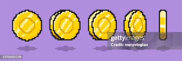 stockillustraties, clipart, cartoons en iconen met pixel gold coin animation for retro game - in pixels omgezet