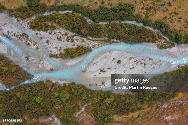 aerial view of the river rhone at autumn near the source and the village gletsch, switzerland. rhone river, gletsch, valais canton, switzerland. - valais canton photos et images de collection