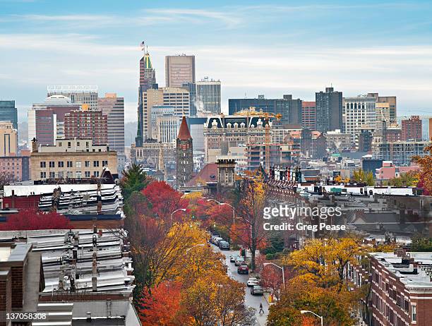 baltimore city, charles village neighborhood - baltimore maryland daytime stock pictures, royalty-free photos & images