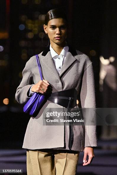 Tory Burch - Fall/Winter 2022 New York Fashion Week - Runway Tory Burch - Fall/Winter 2022 New York Fashion Week - Runway