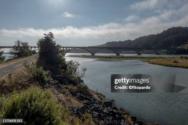 isaac lee petterson bridge over rogue river - rogue river stock pictures, royalty-free photos & images