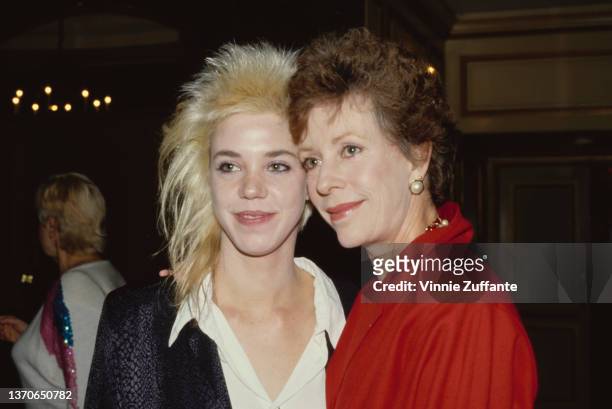 American actress Carrie Hamilton and her mother, American comedian and actress Carol Burnett, in New York City, New York, 1996.