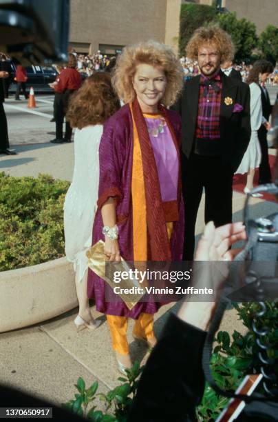 American actress Ellen Burstyn attends the 39th Annual Primetime Emmy Awards, held at the Pasadena Civic Auditorium in Pasadena, California, 20th...