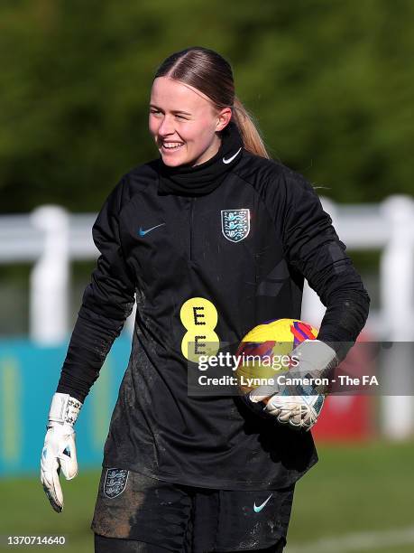 Hannah Roe England 30 Hannah Rockcliffe Stock Photos, High-Res Pictures, and Images ...