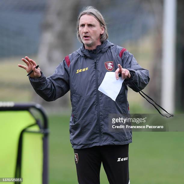 Newly appointed U.S. Salernitana coach Davide Nicola during his first training session on February 15, 2022 in Salerno, Italy.