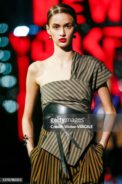 Model walks the runway during the Tory Burch Ready to Wear Fall/Winter 2022-2023 fashion show as part of the New York Fashion Week on February 14,...