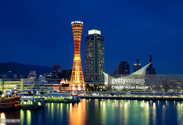 kobe port at twilight - kobe - japan fotografías e imágenes de stock