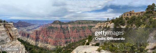 the grand canyon lodge and grand canyon national park north rim - versante nord del grand canyon foto e immagini stock
