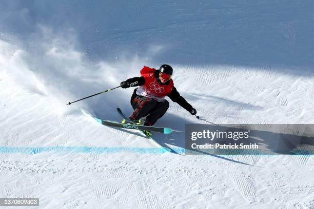 132 Max Moffatt Photos & High Res Pictures Getty Images