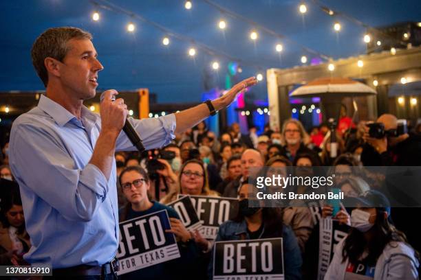 Texas Democratic gubernatorial candidate Beto O'Rourke speaks during the 'Keeping the Lights On' campaign rally on February 15, 2022 in Houston,...