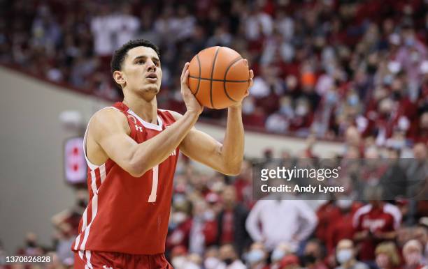 Johnny Davis of the Wisconsin Badgers shoots the ball during the game against the Indiana Hoosiers at Simon Skjodt Assembly Hall on February 15, 2022...