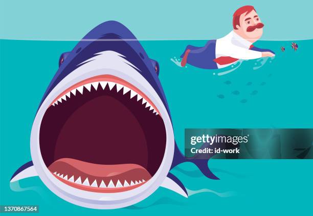 ilustraciones, imágenes clip art, dibujos animados e iconos de stock de gran tiburón persiguiendo a un hombre de negocios - boca de animal