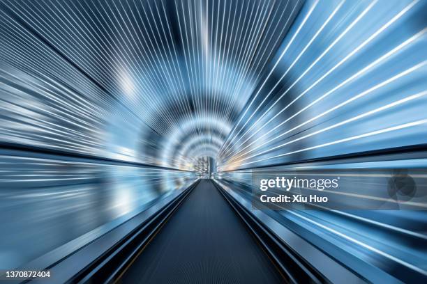 a tunnel full of technology - immagine distorta foto e immagini stock