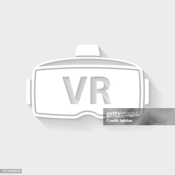 illustrations, cliparts, dessins animés et icônes de casque vr - réalité virtuelle. icône avec une ombre longue sur fond vide - flat design - flying goggles stock