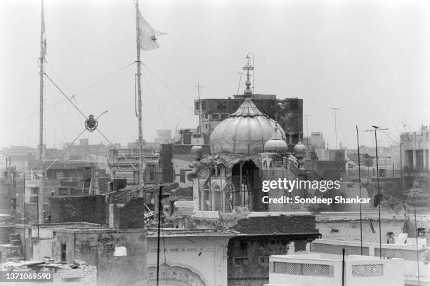 The first photos of the damaged Akal Takhat after the army action named Operation Blue Star on the sikh Golden Temple complex in Amritsar, June 09,...