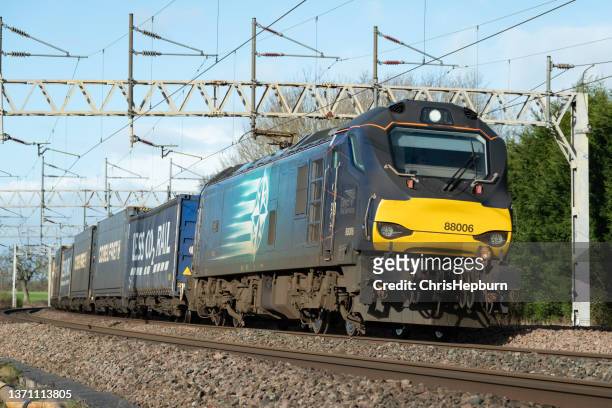 direct rail services class 88 locomotive - rail freight stock pictures, royalty-free photos & images