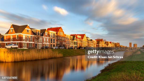 vathorst, amersfoort, paisaje urbano neerlandés - amersfoort netherlands fotografías e imágenes de stock