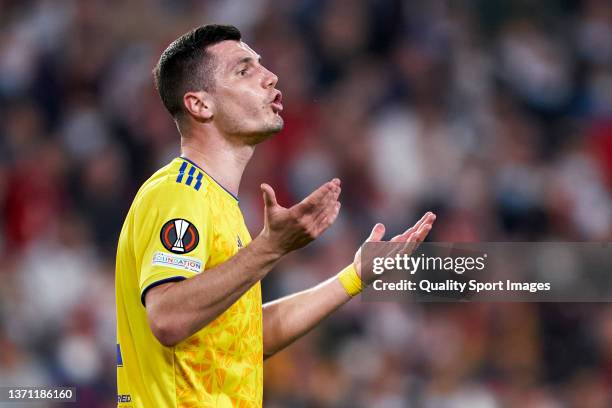 Amer Gojak of Dinamo Zagreb reacts during the UEFA Europa League Knockout Round Play-Offs Leg One match between Sevilla FC and Dinamo Zagreb at...