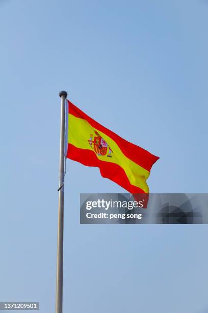 spanish flag - drapeau espagnol photos et images de collection