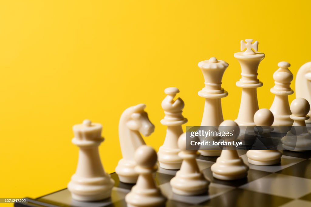 Chess game with Yellow background