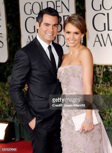 Actress Jessica Alba and producer Cash Warren arrives at the 69th Annual Golden Globe Awards held at the Beverly Hilton Hotel on January 15, 2012 in...