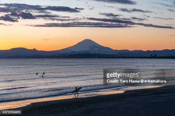 mt. fuji and sunset beach in kanagawa of japan - shizuoka prefecture stock pictures, royalty-free photos & images