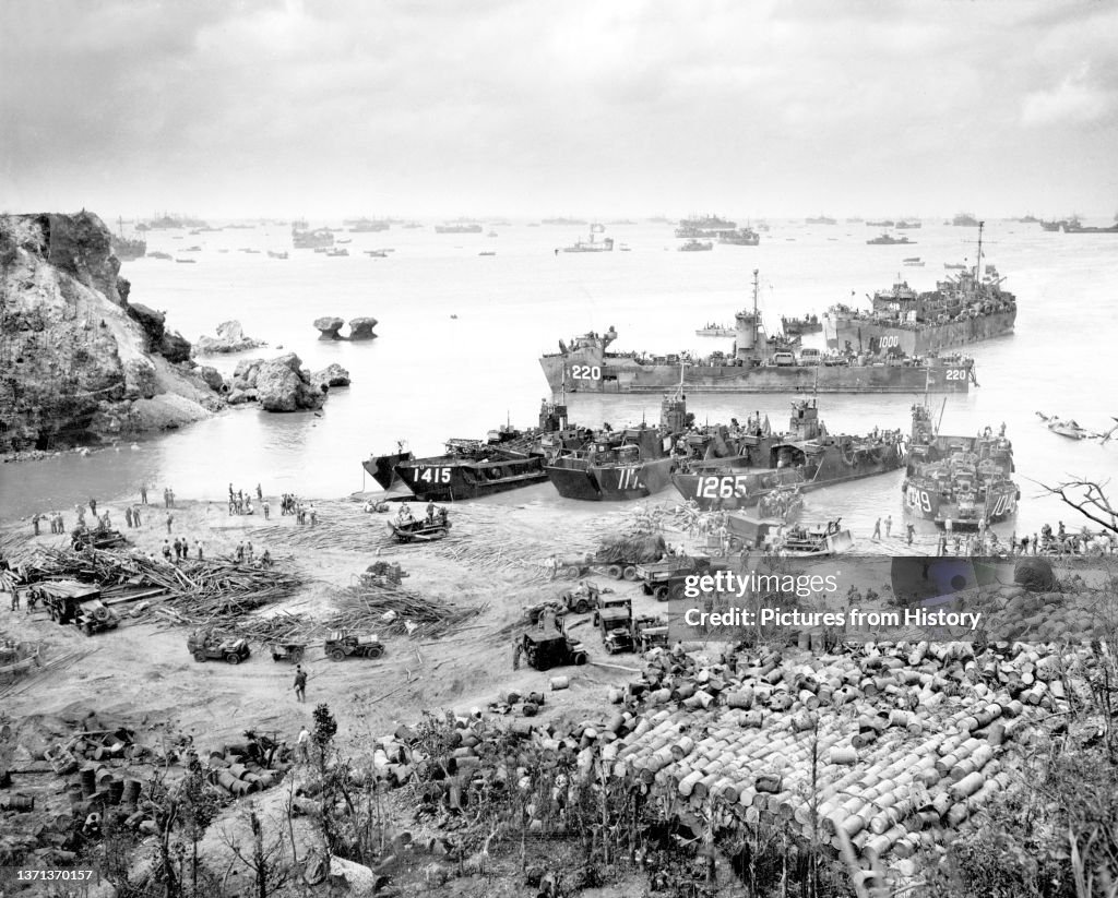 Japan/USA: US landing craft arrive on Okinawa 13 days into the American invasion. Battle of Okinawa, May 1945