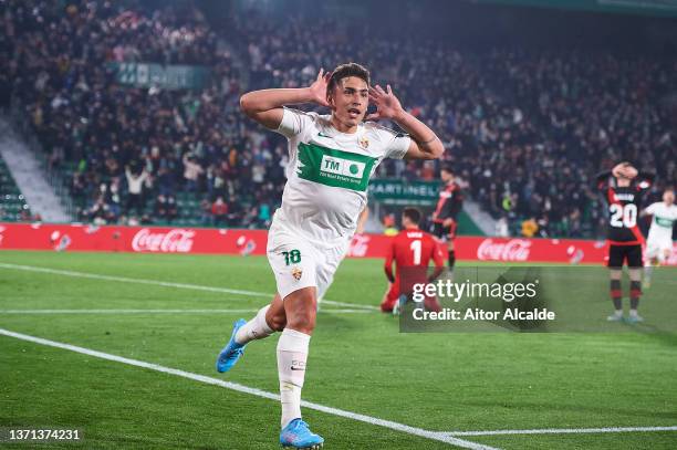 Ezequiel Ponce of Elche CF celebrates after scoring their second goal during the LaLiga Santander match between Elche CF and Rayo Vallecano at...
