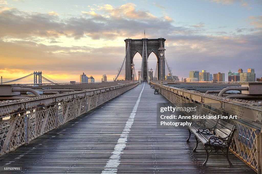 Brooklyn bridge at sunrise