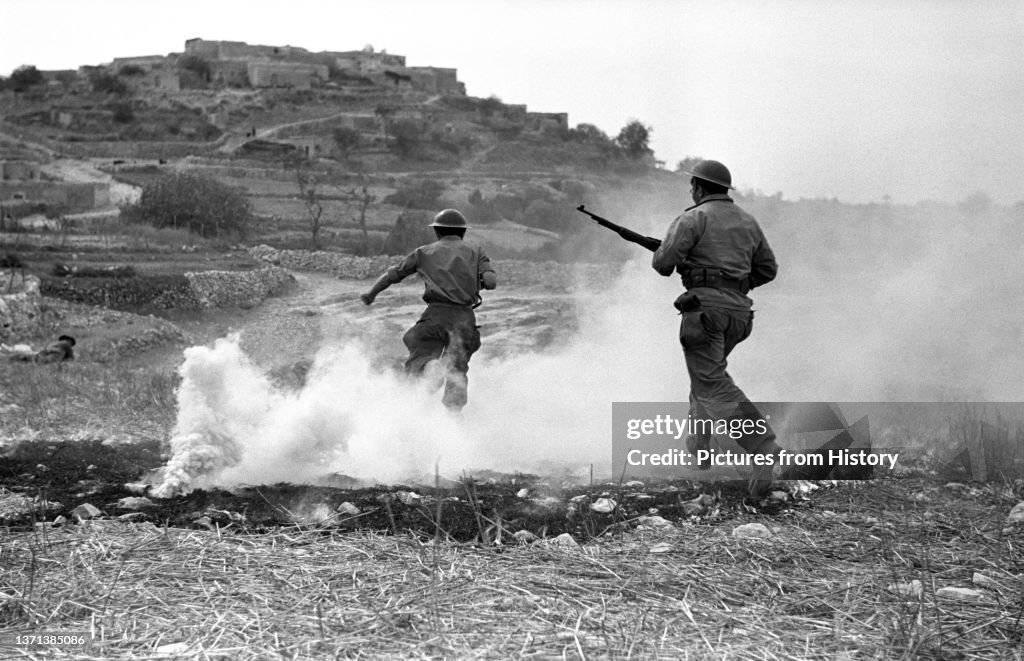 Israel/Palestine: Israeli forces attack the Arab village of Sassa in Galilee (Al-Jalil), Arab-Israeli War, October 1, 1948. Government Press Officer (Israel) (CC BY-SA 3.0 License)