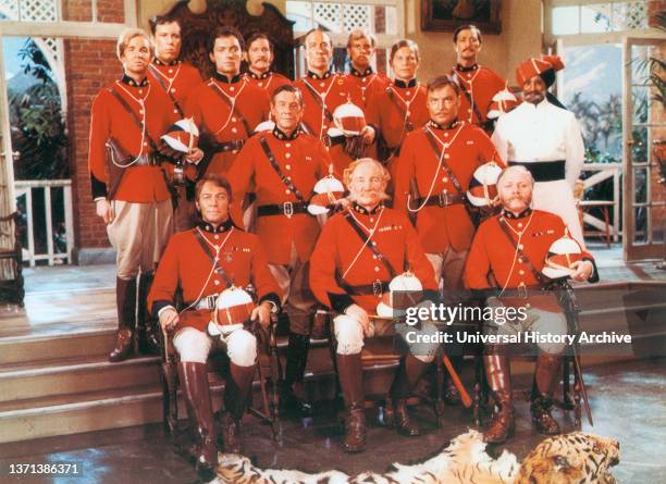 Christopher Plummer, Trevor Howard, James Faulkner, Michael York, James Donald, Michael Culver, Stacy Keach, Richard Attenborough, Andrew Lodge,...