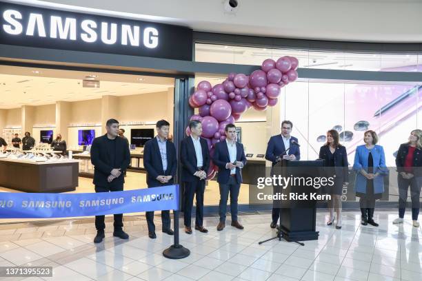 Jose Parral, Store Manager, Yoonie Joung, Executive Vice President, Co-Lead Mobile eXperience, Samsung Electronics America, Jude Buckley, Executive...