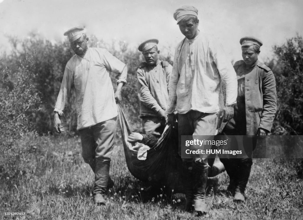 Russians collecting their dead ca. 1910-1915