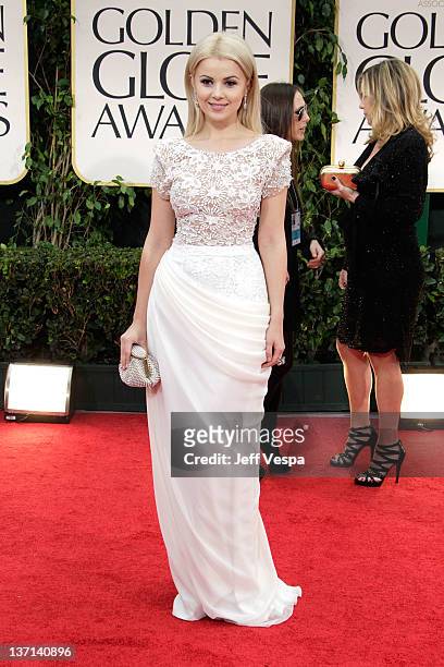 Singer Mika Newton arrives at the 69th Annual Golden Globe Awards held at the Beverly Hilton Hotel on January 15, 2012 in Beverly Hills, California.