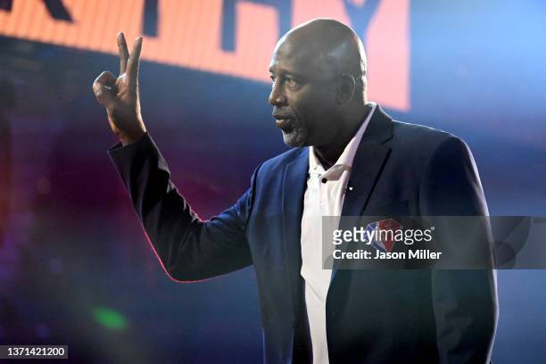 James Worthy waves to the crowd after being introduced before the 2022 Clorox Rising Stars at Rocket Mortgage Fieldhouse on February 18, 2022 in...