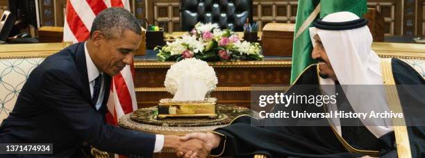 King Salman bin Abdulaziz of Saudi Arabia bids farewell to President Barack Obama at Erga Palace in Riyadh, Saudi Arabia, Jan. 27, 2015..