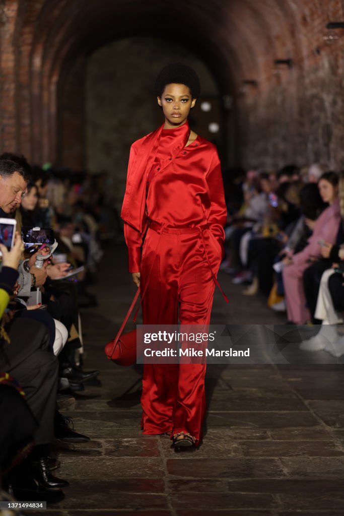 Eudon Choi - Runway - LFW February 2022