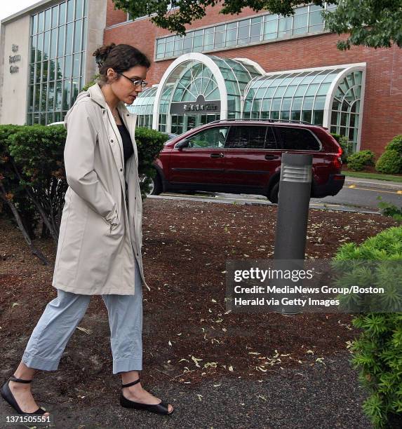 Maria Cramer Reporter 92 Maria Cramer Stock Photos, High-Res Pictures, and Images - Getty Images