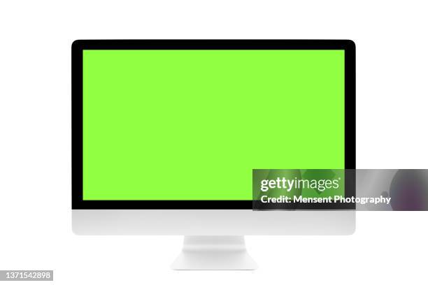 pc monitor mockup with chroma key screen isolated on white background - chroma key stock-fotos und bilder