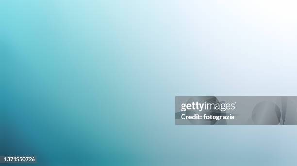 delicate gradient background - green and blue background - fotografias e filmes do acervo