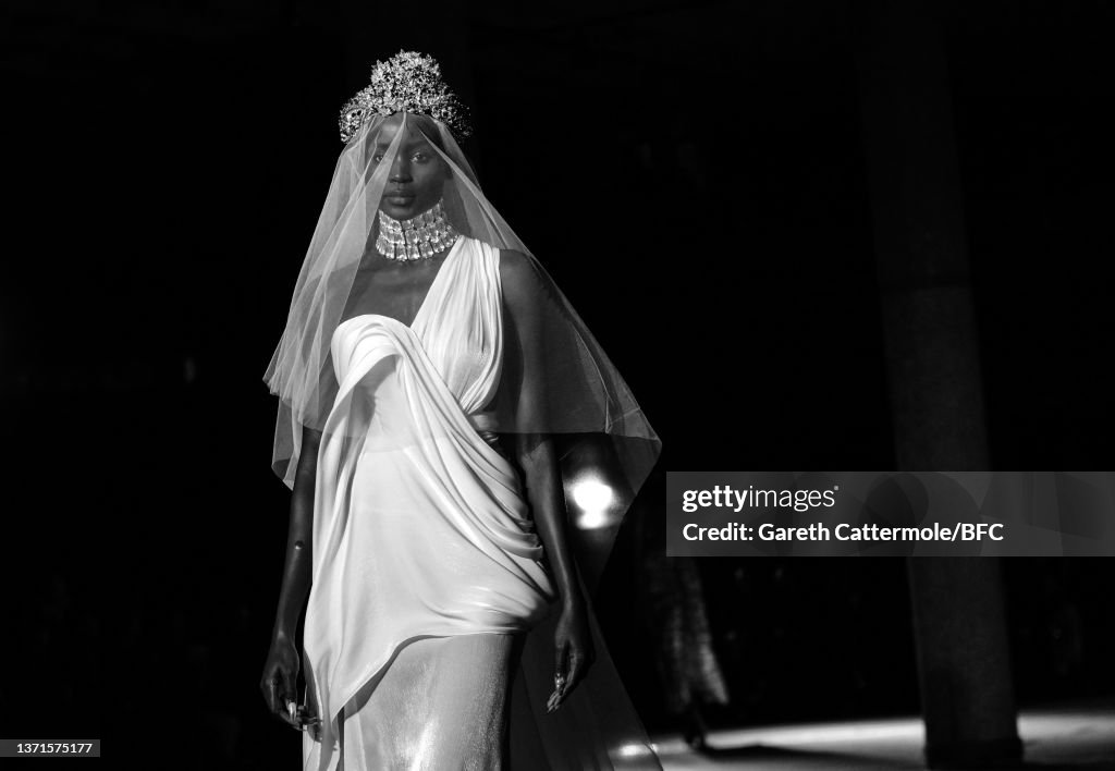 HALPERN - Runway - LFW February 2022